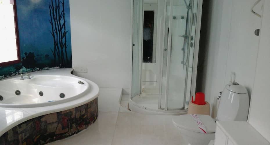 Signature Crest New Cloud 7 Resort Chennai, Chennai 5